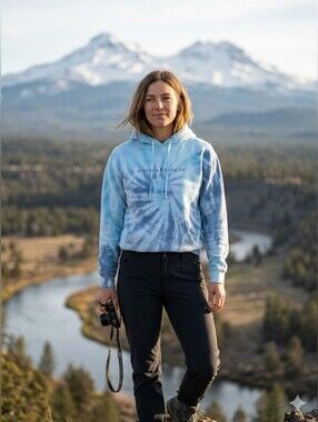 Sisters Oregon Light Blue Tie-Dye Hoodie w/Kangaroo Pocket Woman's Size Small